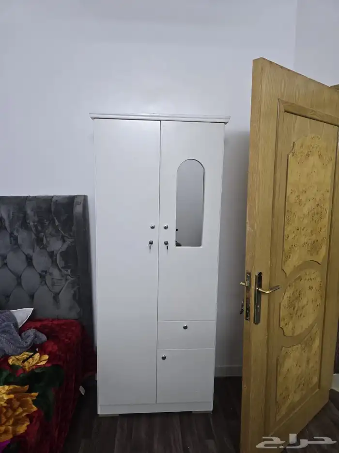 دولاب ملابس خشب بابين الون ابيض و بني جديد 3