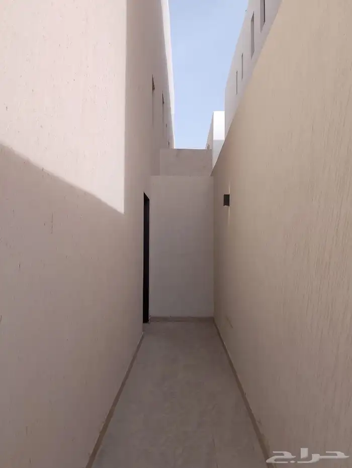 ادوار فاخره للبيع الرياض غصون الجنادريه 1