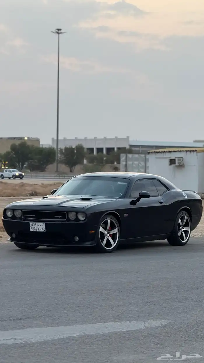 تشالنجر srt قير عادي 0