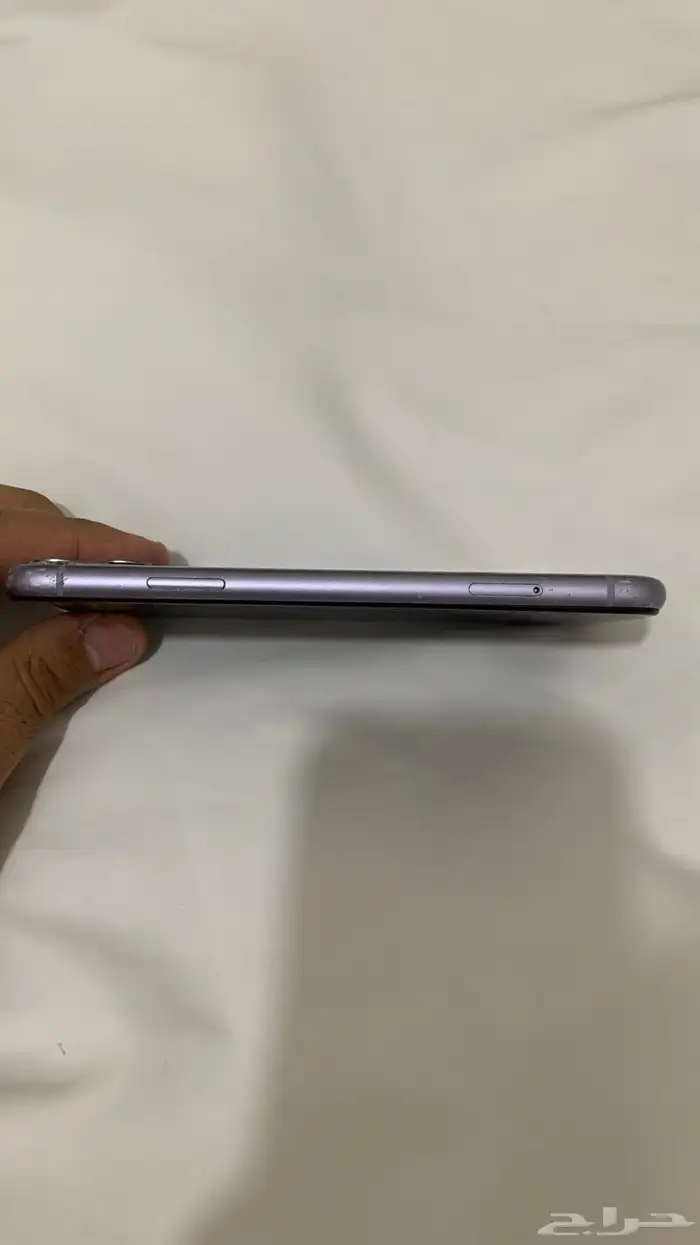 آيفون 11 العادي 3