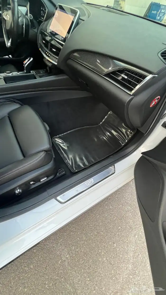 كاديلاك CT5 2022 12