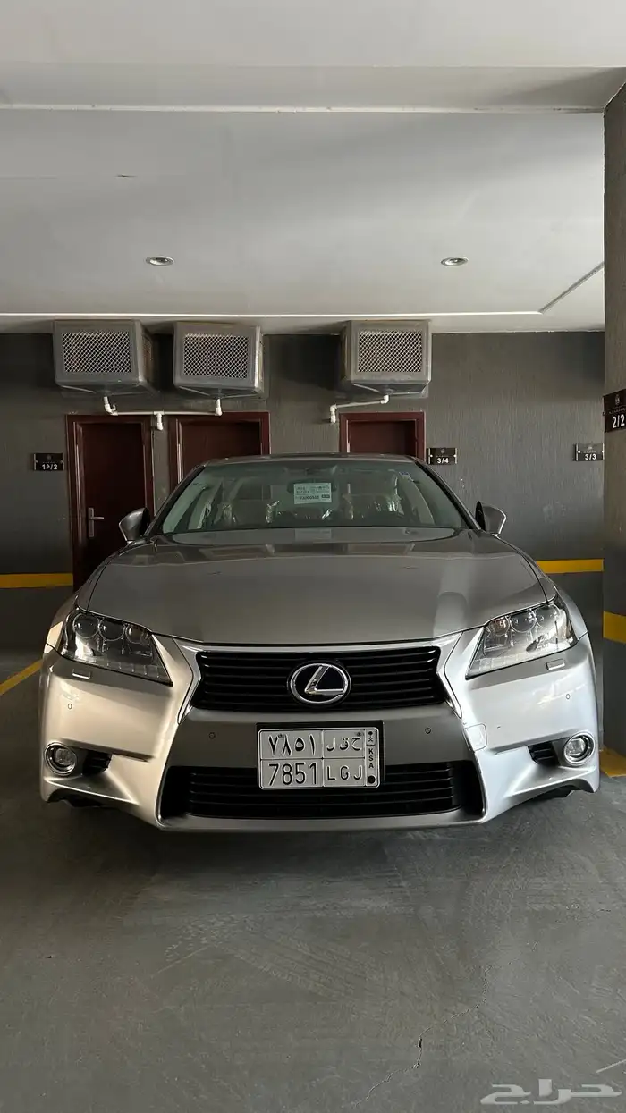 لكزس GS2015 نظيفة 2