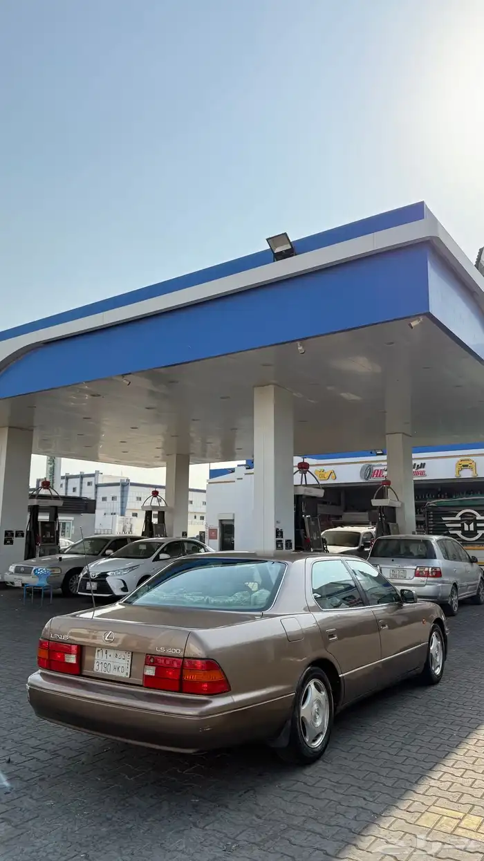 لكزس LS400 موديل 1998 3