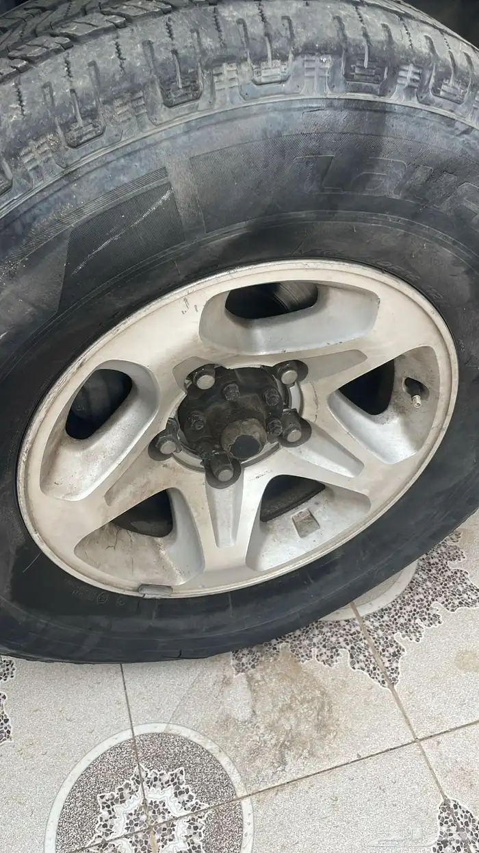 جنوط ربع رفرف شبه جديد ووكاله 2