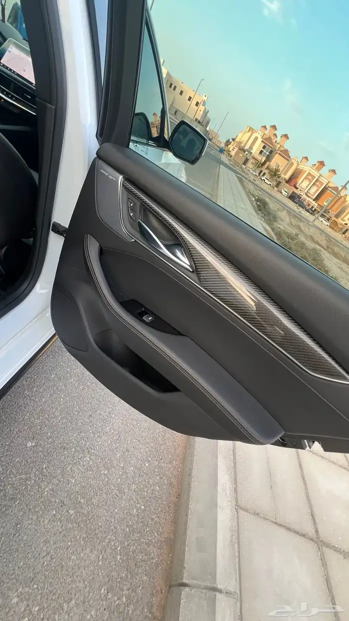 كاديلاك CT5 2022 13