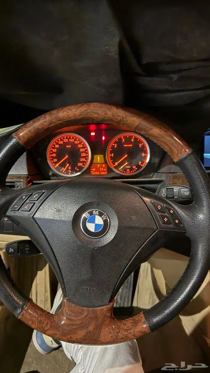 بي ام 523 9