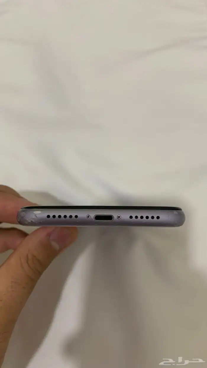 آيفون 11 العادي 6