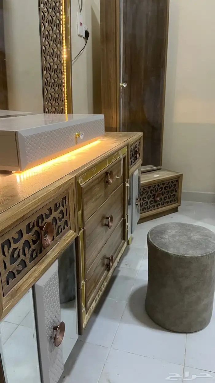 غرفه نوم ومطبخ 1