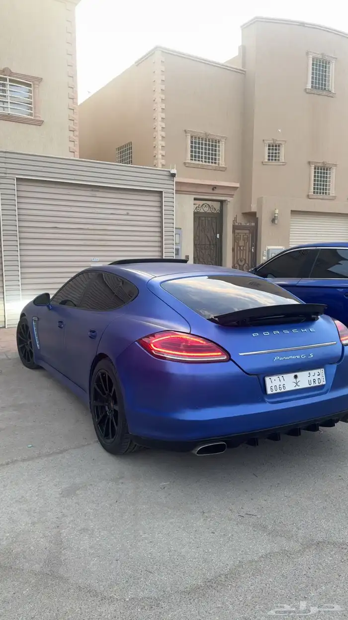 بورش باناميرا 2011 6