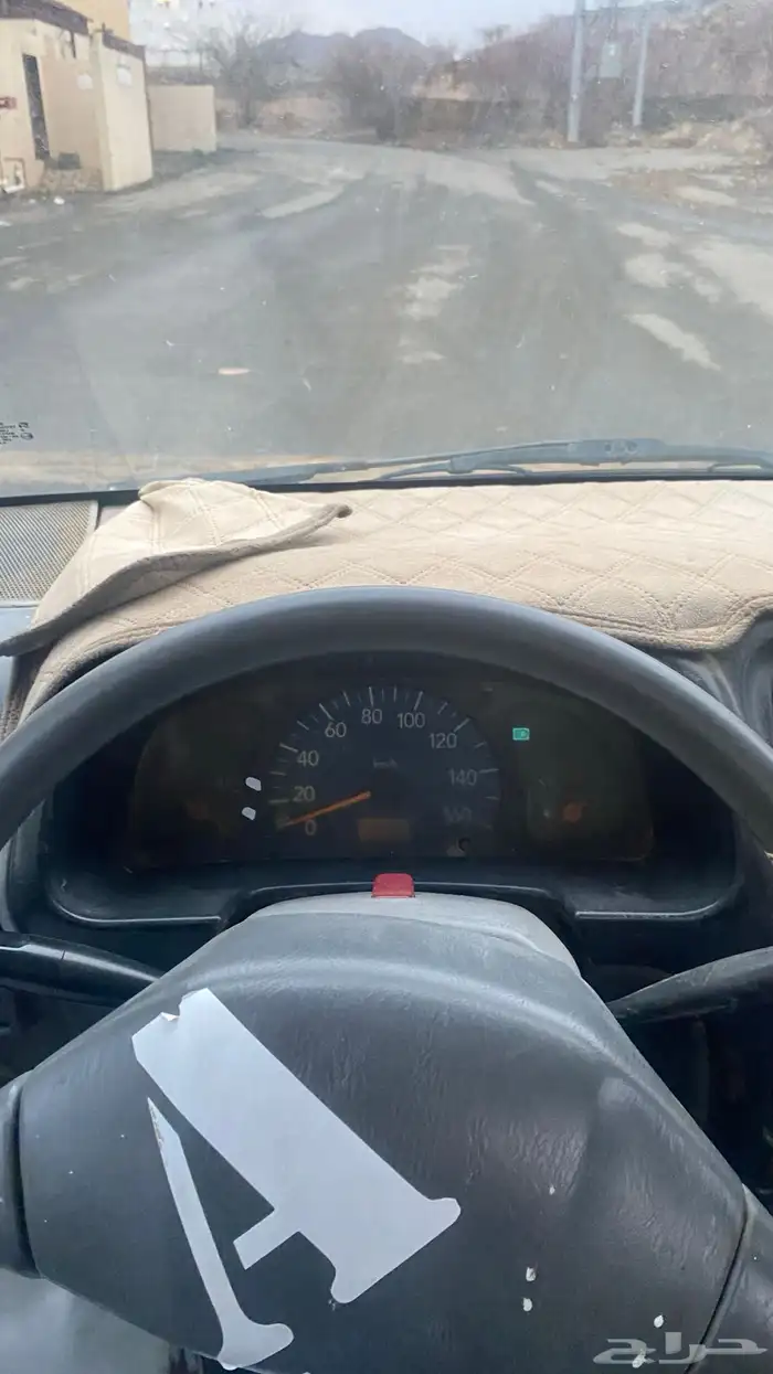 للبيع دباب2000 9