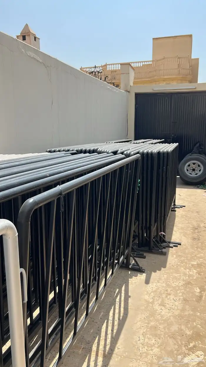 حواجز تنظيمية لتنظيم الاحتفالات 1