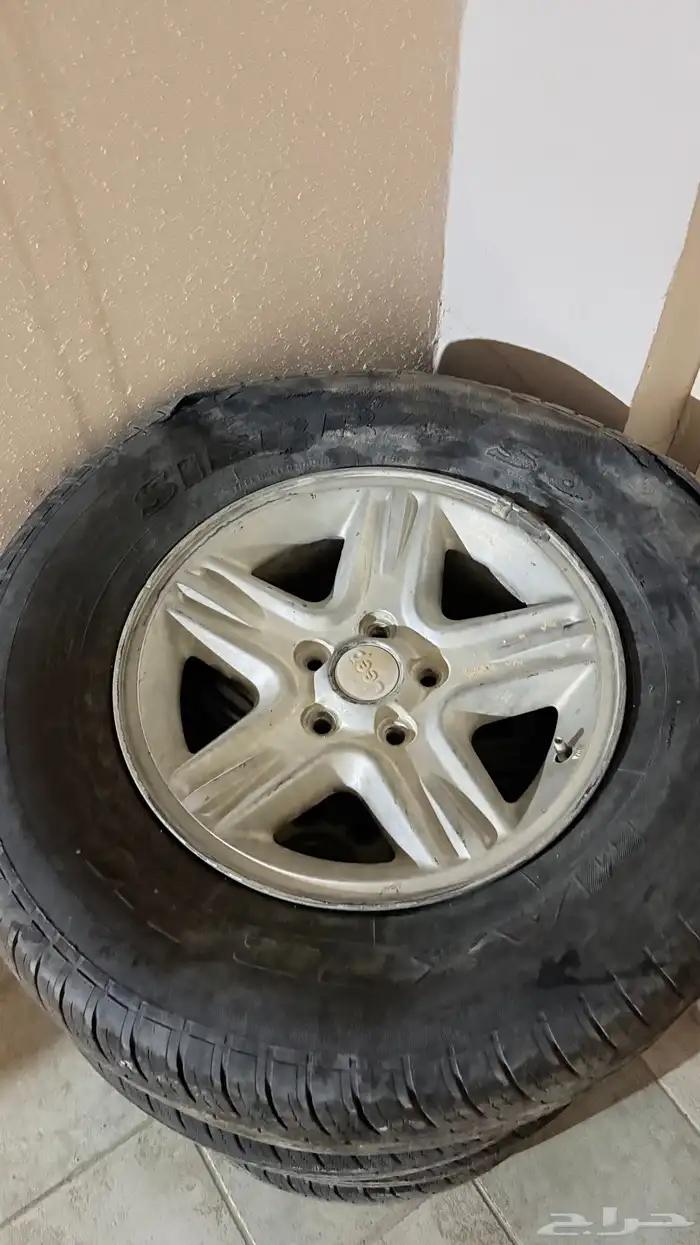 للبيع 4 جنوط شيروكي 98 0