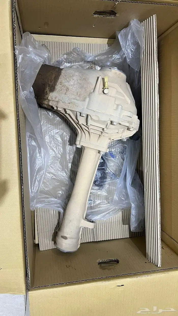 للبيع كارونة امامي لجيب لاندكروزر 1