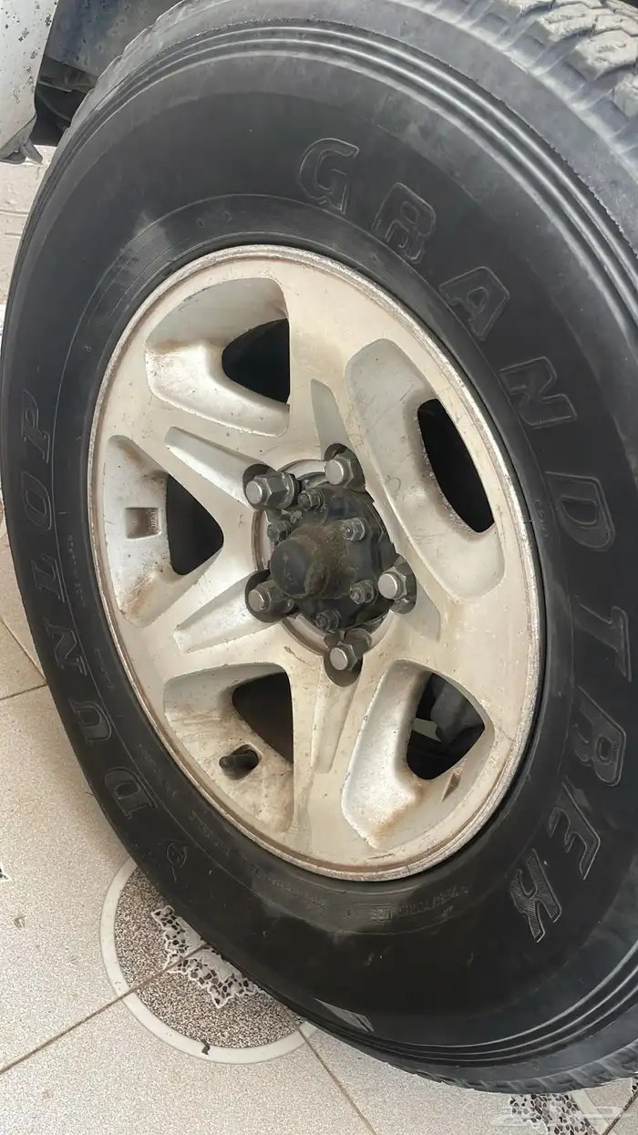 جنوط ربع رفرف شبه جديد ووكاله 0