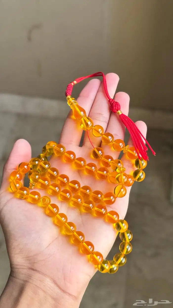 مستكة شفاف ( شبيه الكهرمان) 2