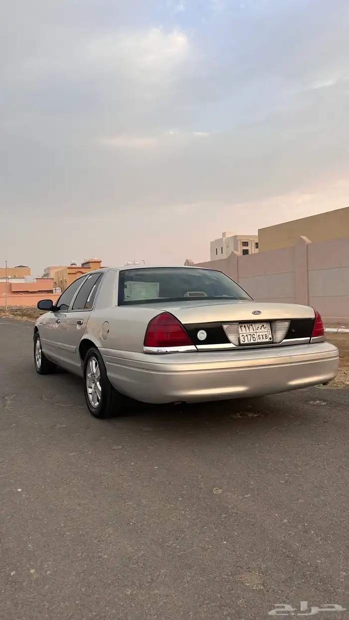 فورد فكتوريا سعودي 2011 14