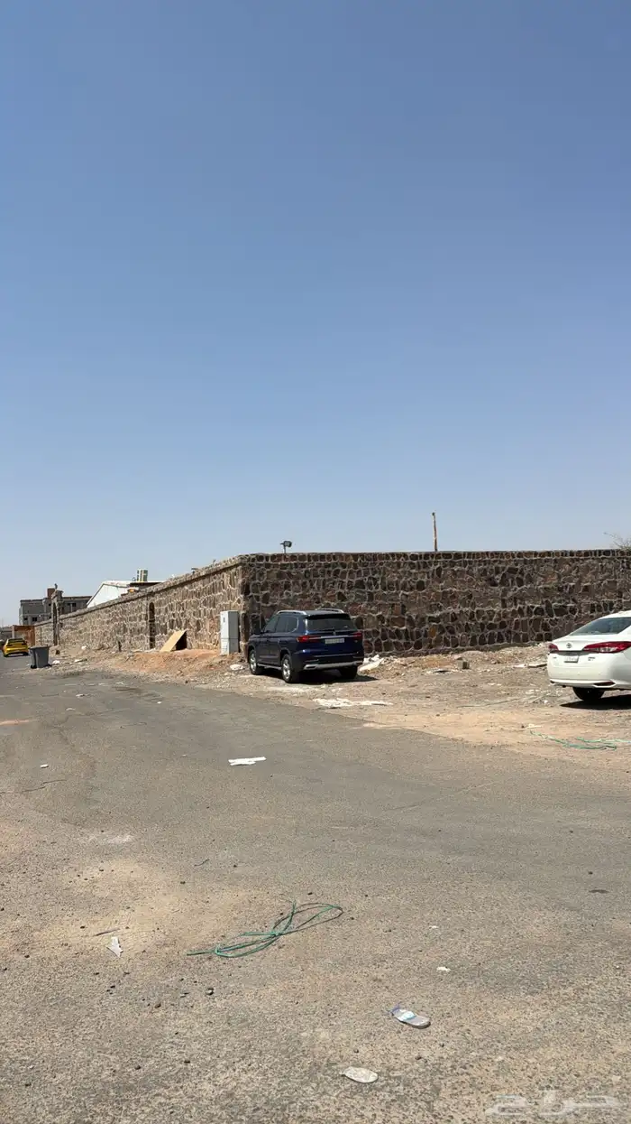 مستودع بمساحة 3815 متر للإيجار 28