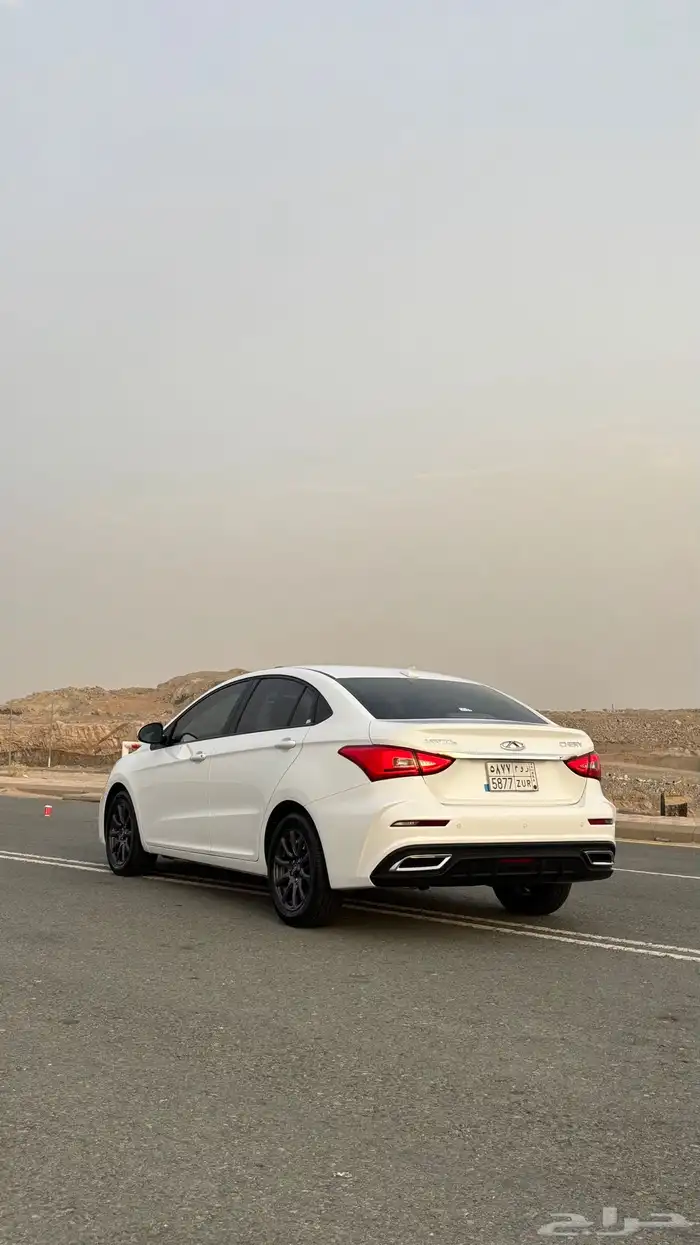 شيري اريزو 5 موديل 2025 ممشى 5 الاف فقط للبيع 7
