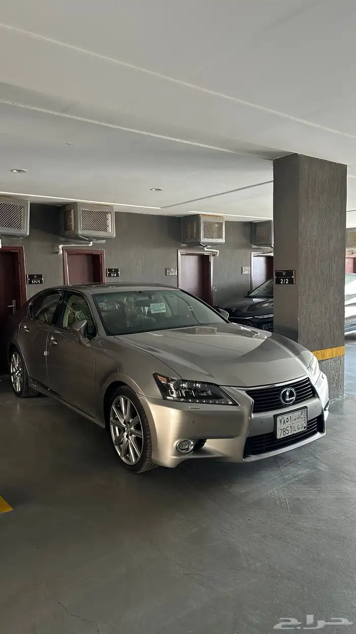 لكزس GS2015 نظيفة 1