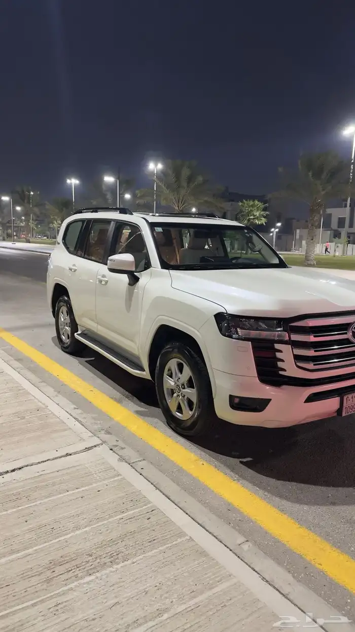 لاندكروزر 2022 gxr2 7
