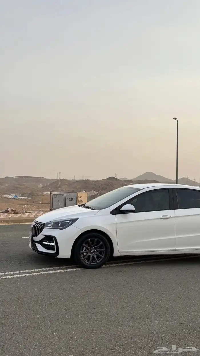 شيري اريزو 5 موديل 2025 ممشى 5 الاف فقط للبيع 4