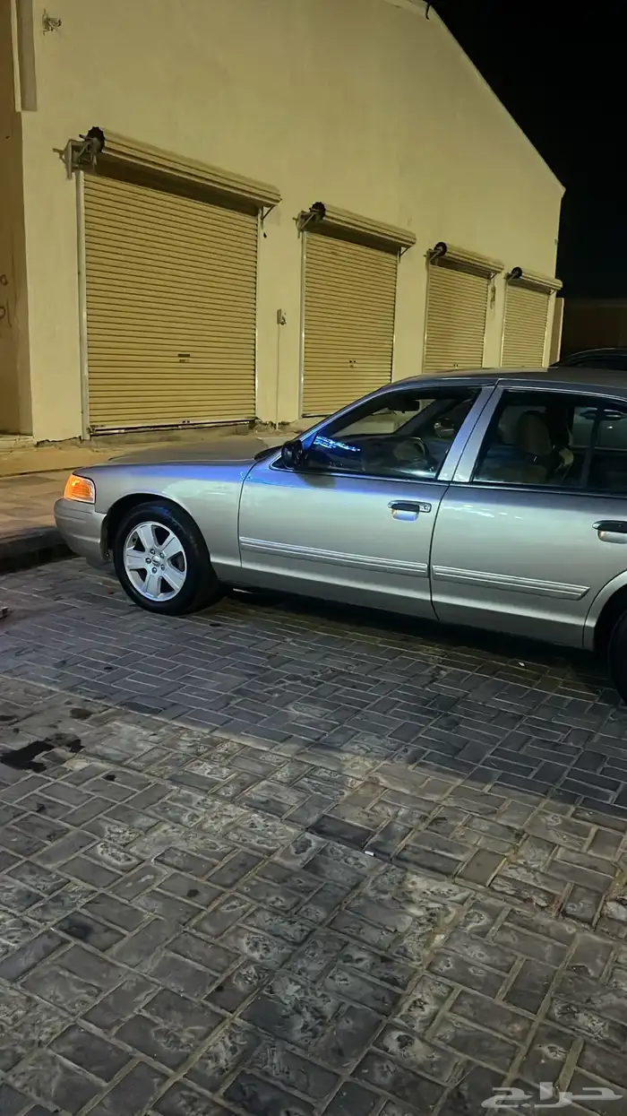 فورد فكتوريا 2003 14