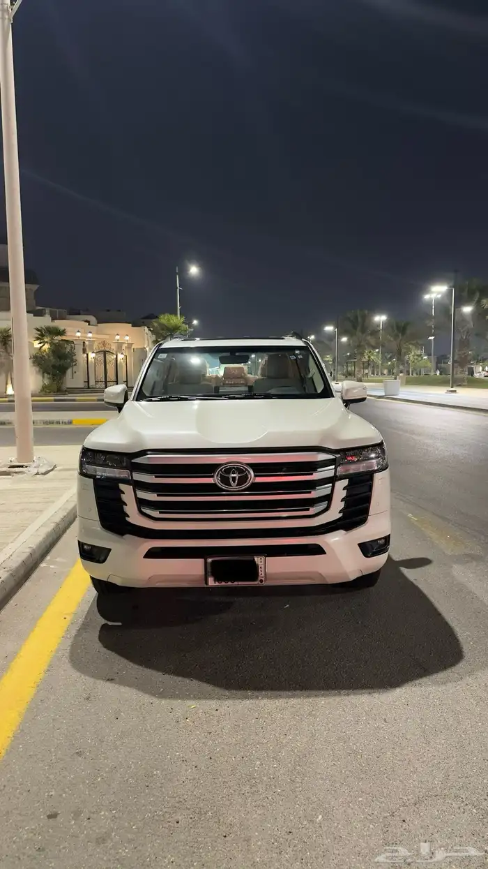 لاندكروزر 2022 gxr2 0