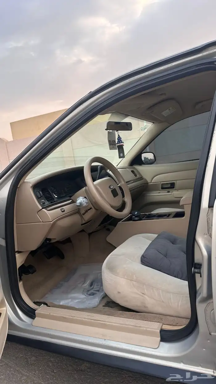 فورد فكتوريا سعودي 2011 16