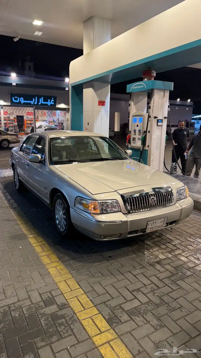فورد ماركيز 2009 المالك الاول عداد 260 الف 16