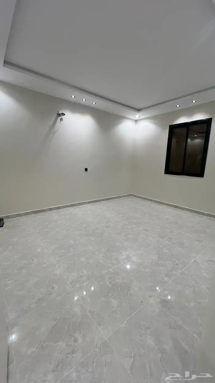 فيلا للبيع في ولي العهد 3 0