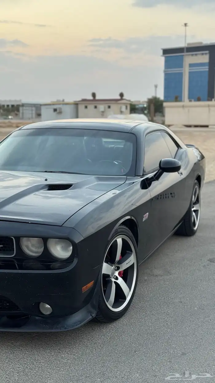 تشالنجر srt قير عادي 9