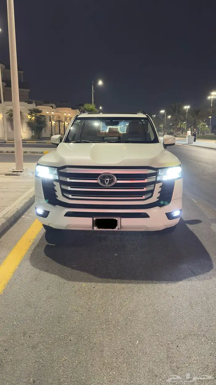 لاندكروزر 2022 gxr2 20