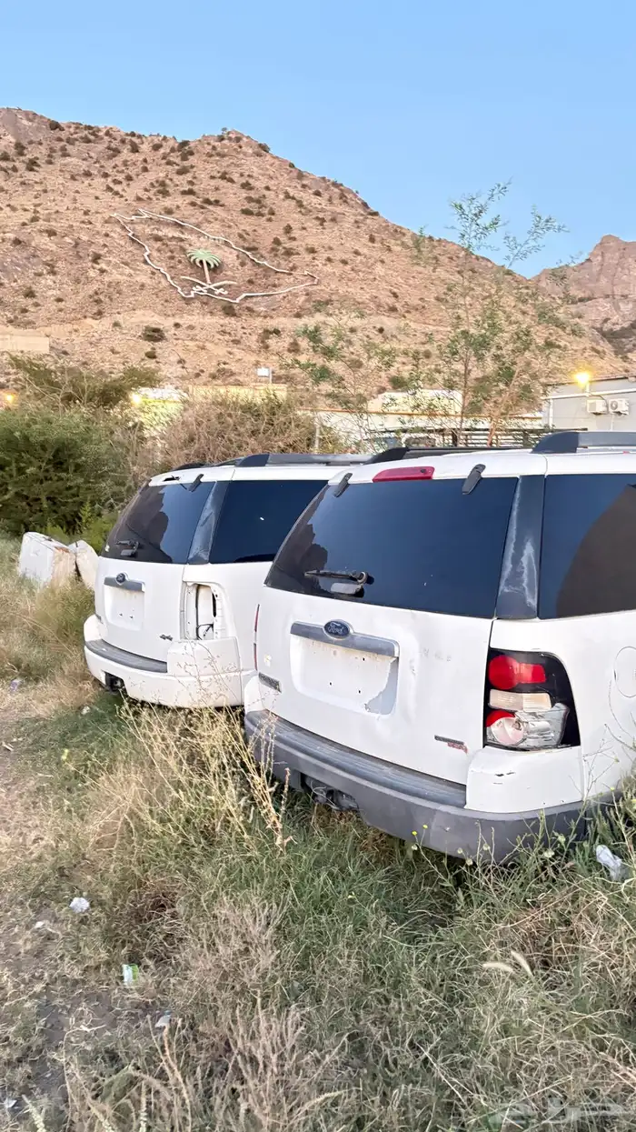 قطع غيار فورد اكسبلورر . وفورد ماركيز 2