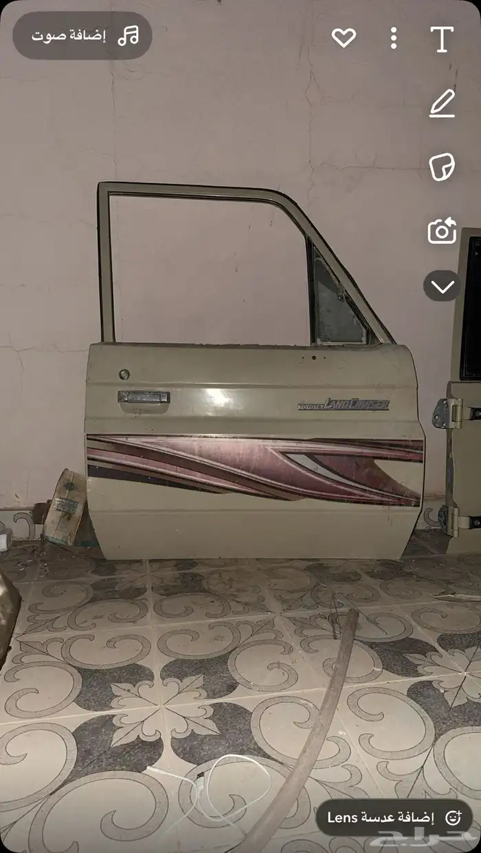 باب ربع خالفي نضيف مفيه لا رشه ولا سمكره وباب يمين ناضيف 2