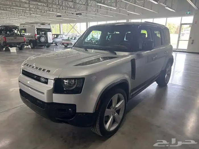ارخص وأجمل 2023 ديفندر P400 X Dynamic SE وبسعر مميز 1