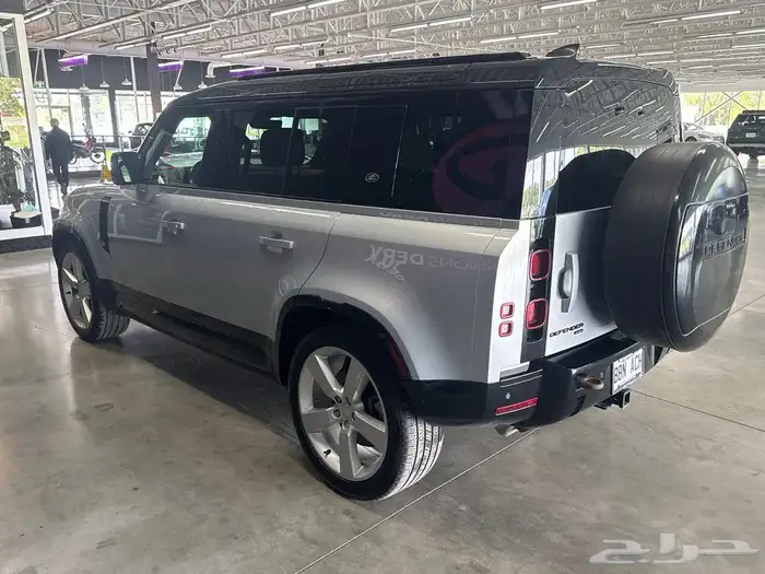 ارخص وأجمل 2023 ديفندر P400 X Dynamic SE وبسعر مميز 3