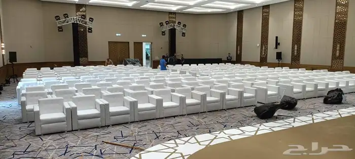 كنب وكراسي وطاولات وجميع مستلزمات المناسبات والحفلات للايجا 2