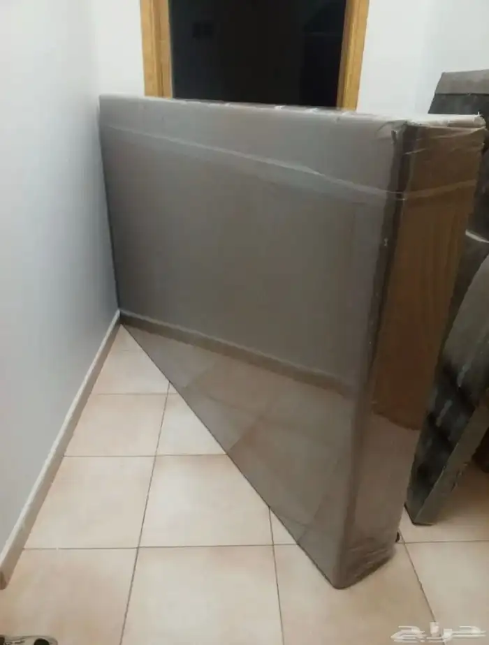 سرير بوكليه نفر ونص مع المرتبه للبيع 1