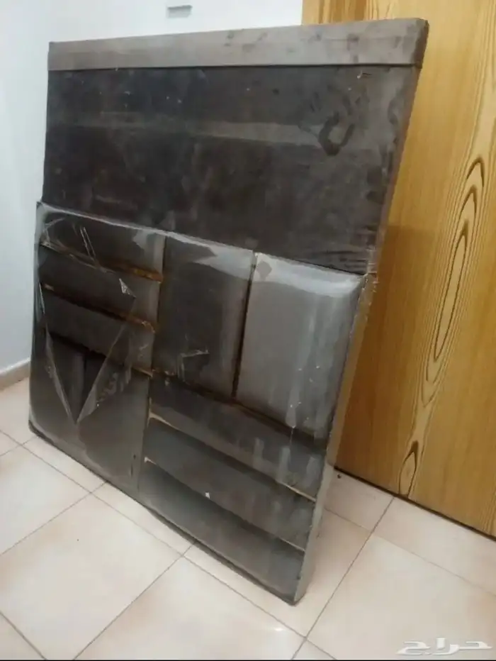 سرير بوكليه نفر ونص مع المرتبه للبيع 0