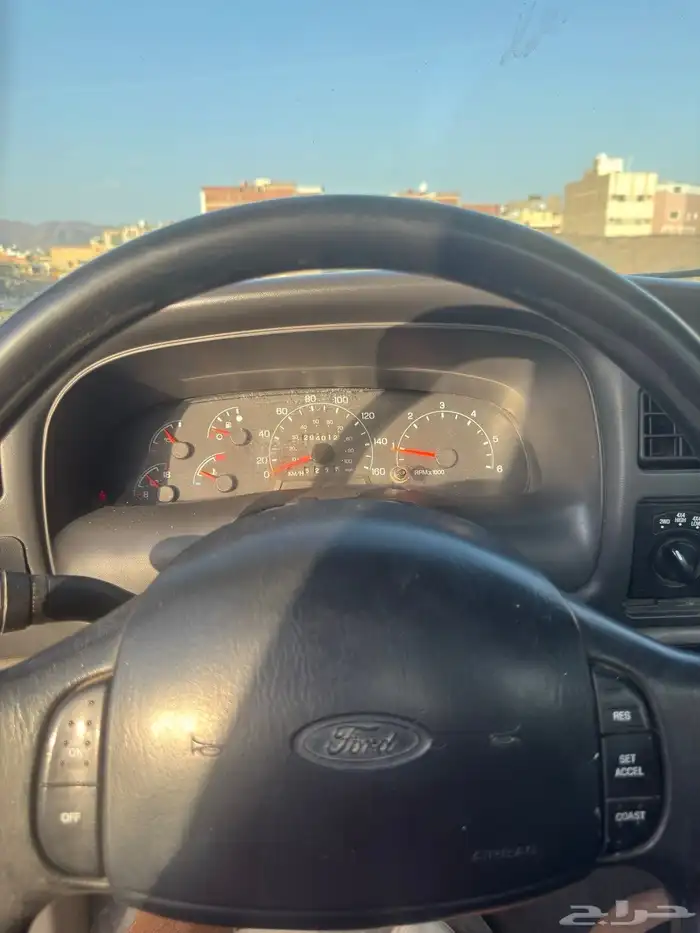 فورد f250 موديل 2000 دبل 10