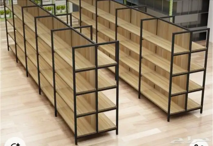 رفوف حلويات وتحتف هدايا 3