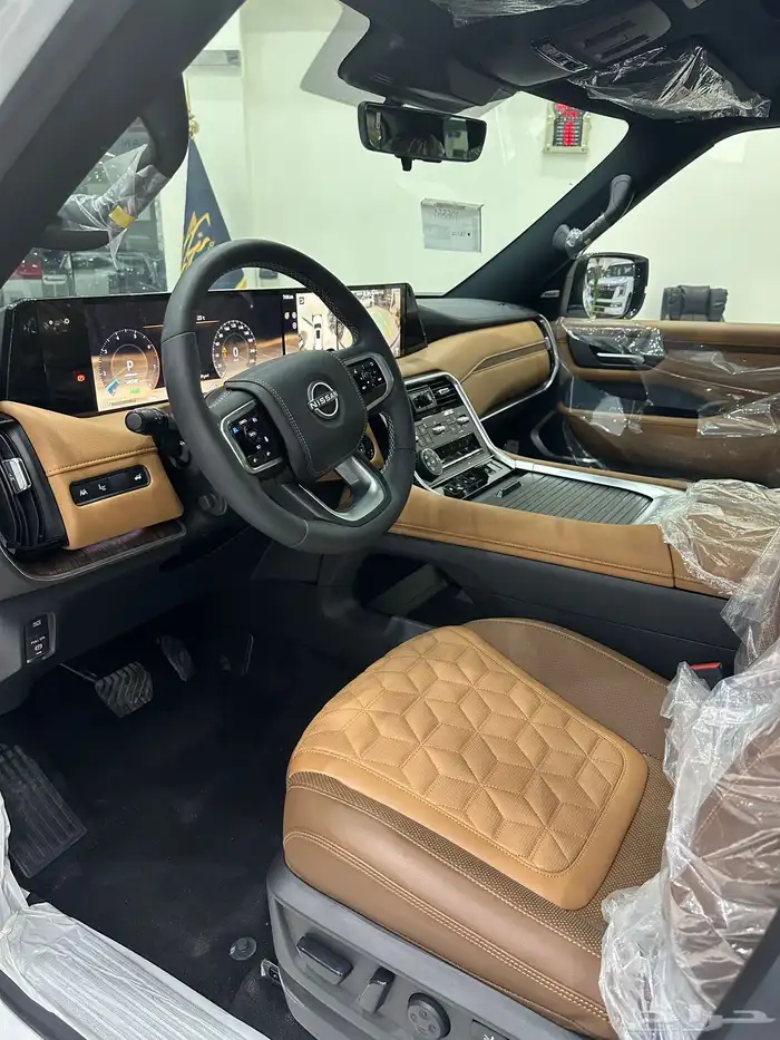 نيسان باترول بلاتينيوم تربو سقف اسود 2026 9