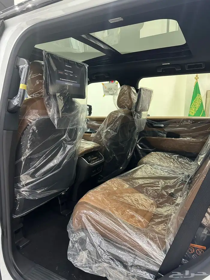 نيسان باترول بلاتينيوم تربو سقف اسود 2026 5