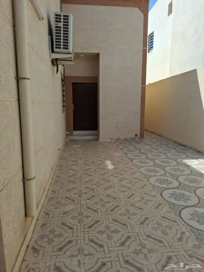 للبيع دور ارضي مع ملحق حي الريان حفر الباطن 2