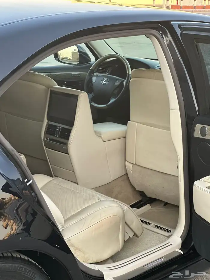 لكزس هايبرد 2010 LS 600 54