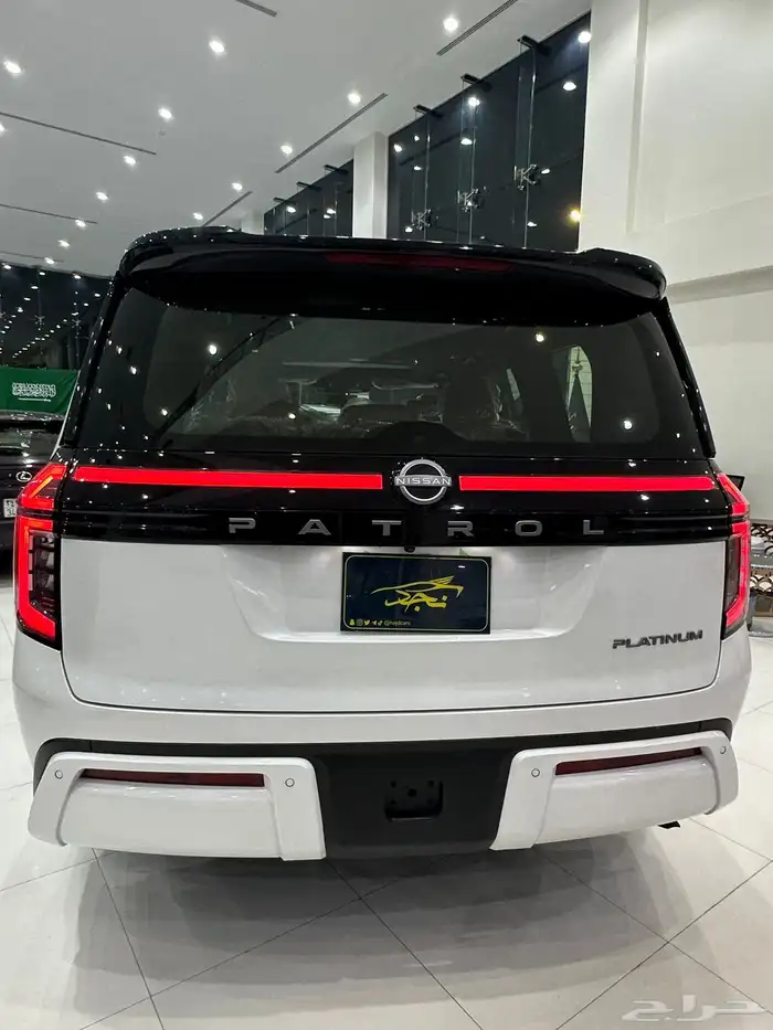 نيسان باترول بلاتينيوم تربو سقف اسود 2026 4