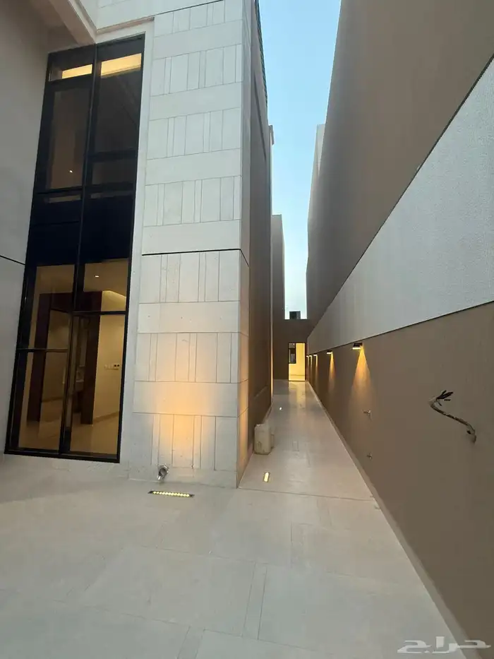 فلة 360 م حي المهدية 5