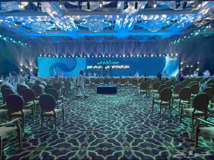 تدشين براند تدشين سيارات شاشات ايضاءة مسرح سماعات ستيج 6