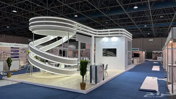 بوثات وعمل مميز 12