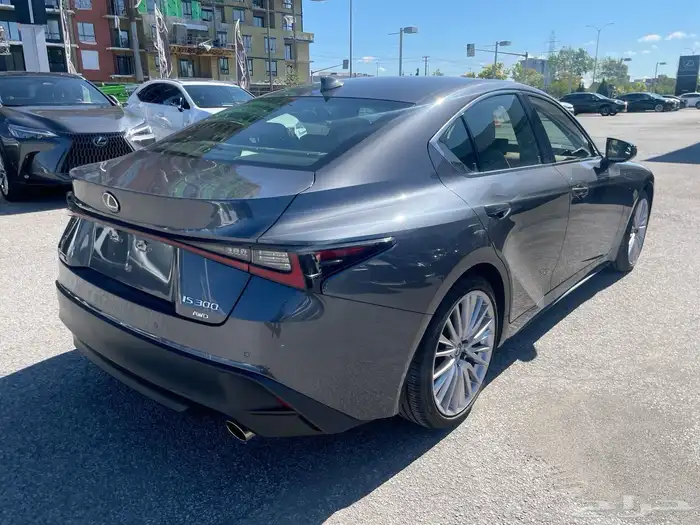 لكزس اي اس لاكجري LEXUS IS 300 LUXURY SEDAN موديل 2021 2